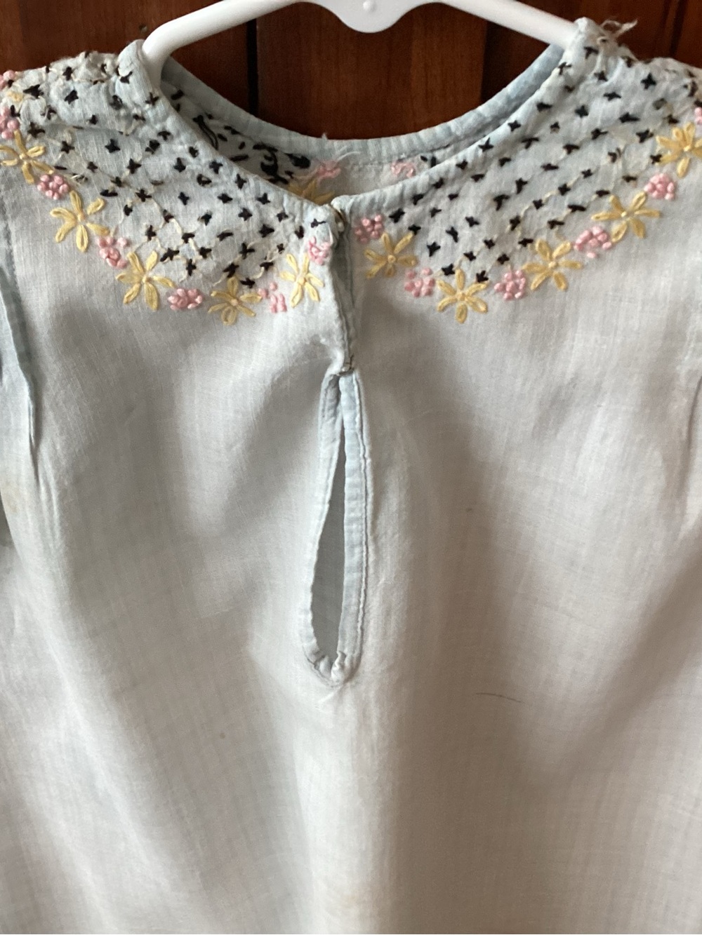 Antique Hand embroidered baby dress classic homespun light-weight cotton gauze - Picture 7 of 7